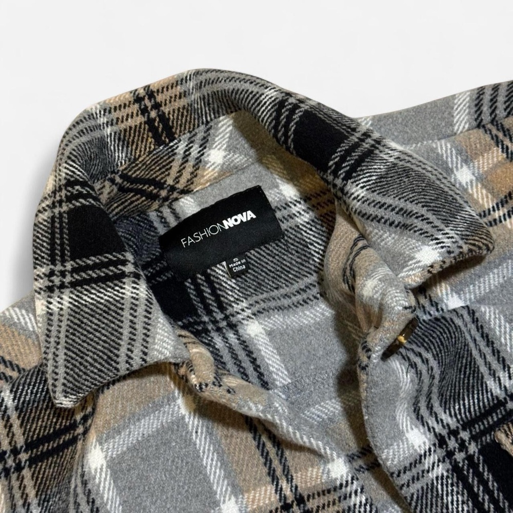 Fashion Nova Plaid Shacket size Small - Picture 3 of 3